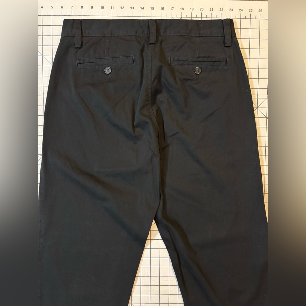 GAP Khakis Men’s Size 33/30‎ Black Relaxed Fit Pants - Picture 8 of 8